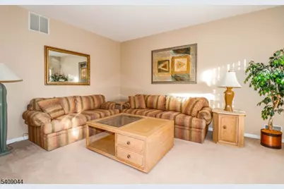 6 Bering Way, Franklin Township, NJ 08873 - Photo 9