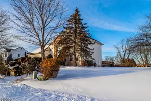 6 Bering Way, Franklin Township, NJ 08873 - Photo 3