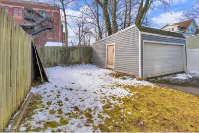 46 Cliff St, Newark, NJ 07106 - Photo 11