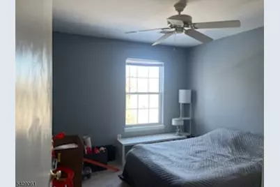 668 Honeybrook Cir, Lopatcong Township, NJ 08886 - Photo 7