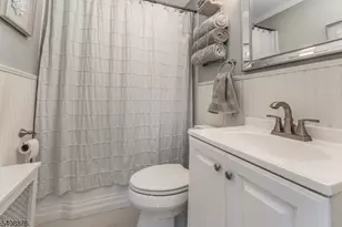 552 Foothill Rd, Bridgewater, NJ 08807 - Photo 17