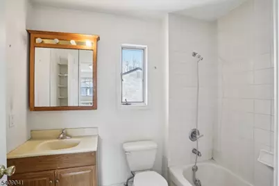 279 Genesee Ave, Englewood, NJ 07631 - Photo 23