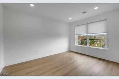 255 Ridge Rd #203, Lyndhurst Township, NJ 07071 - Photo 15