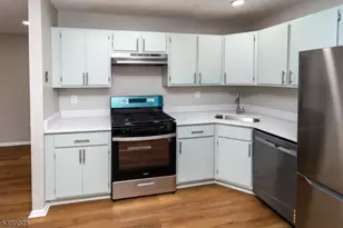 69 Fisher Dr, Franklin Township, NJ 08823 - Photo 9