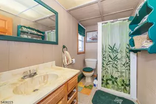 643 County Rd 517, Vernon, NJ 07461 - Photo 19