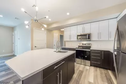 717 Preakness Ave, Totowa, NJ 07502 - Photo 5