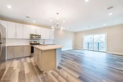 717 Preakness Ave, Totowa, NJ 07502 - Photo 15