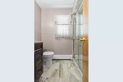 24 Rivendell Rd, Roxbury Township, NJ 07876 - Photo 5