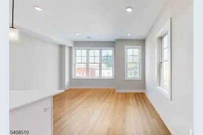 40 Wright Ave, Jersey City, NJ 07306 - Photo 21