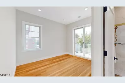 40 Wright Ave, Jersey City, NJ 07306 - Photo 23