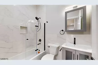 40 Wright Ave, Jersey City, NJ 07306 - Photo 9