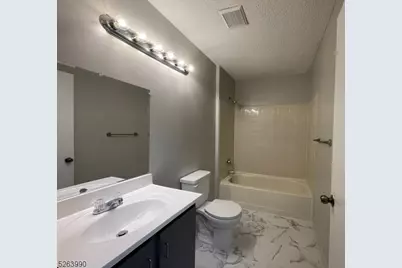 23 Chelsea Ct, Franklin Township, NJ 08823 - Photo 7