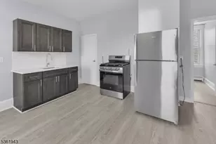 215 Delaware St, Elizabeth, NJ 07206 - Photo 11