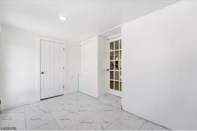 301 N Grove St, East Orange, NJ 07017 - Photo 11