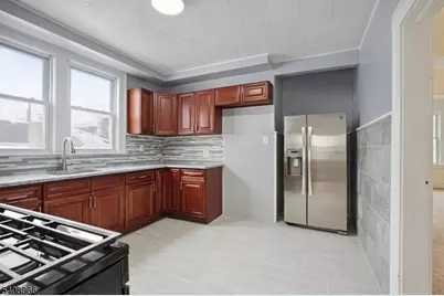 599 S 18th St, Newark, NJ 07103 - Photo 13