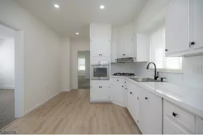 39 Hurden St, Hillside, NJ 07205 - Photo 9