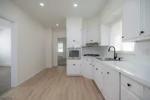 39 Hurden St, Hillside, NJ 07205 - Photo 9