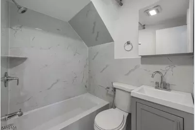 17 Mission St, Montclair, NJ 07042 - Photo 11