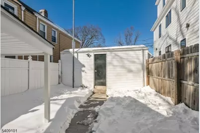 17 Mission St, Montclair, NJ 07042 - Photo 27