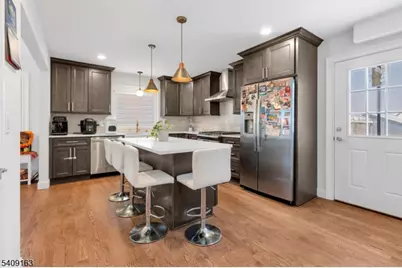 112 E 12th St, Linden, NJ 07036 - Photo 11