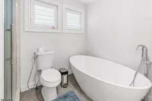 112 E 12th St, Linden, NJ 07036 - Photo 23