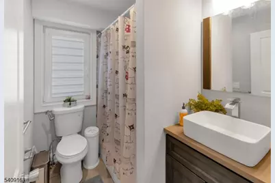 112 E 12th St, Linden, NJ 07036 - Photo 15