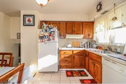 37 Patrick, Carteret, NJ 07008 - Photo 15