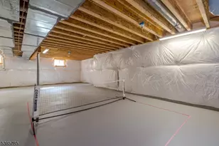 8 Comstock Ln, Montgomery Township, NJ 08558 - Photo 29