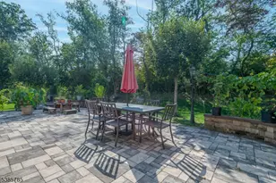 8 Comstock Ln, Montgomery Township, NJ 08558 - Photo 31