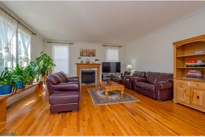 8 Comstock Ln, Montgomery Township, NJ 08558 - Photo 13