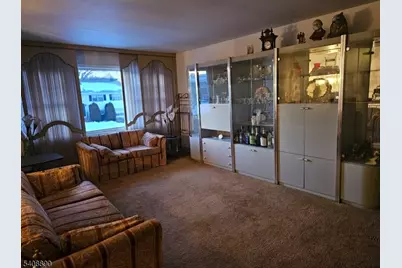 2469 Macarthur Dr, Union Township, NJ 07083 - Photo 5