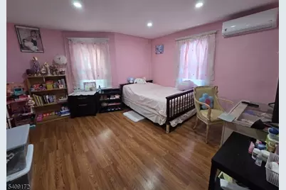 20 Telford St, East Orange, NJ 07018 - Photo 9