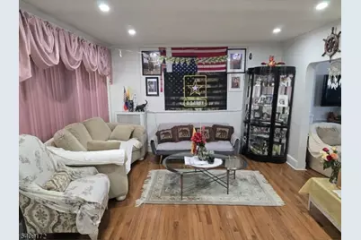 20 Telford St, East Orange, NJ 07018 - Photo 3