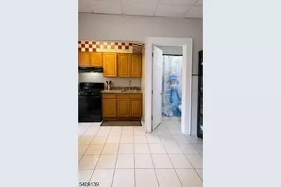 252 Clark Pl, Elizabeth, NJ 07206 - Photo 13