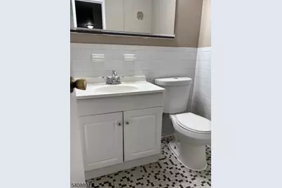 39 E 39th St #J, Paterson, NJ 07514 - Photo 9