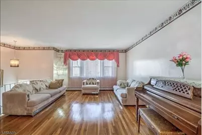 454 W 6th Ave, Roselle, NJ 07203 - Photo 5