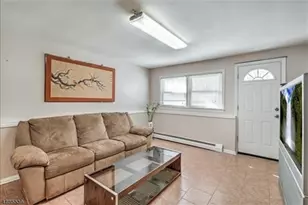 454 W 6th Ave, Roselle, NJ 07203 - Photo 17