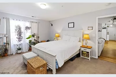 1625 King Ct, Green Brook Township, NJ 08812 - Photo 9