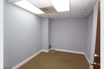 490 Schooleys Mountain Rd, Washington Township, NJ 07840 - Photo 9