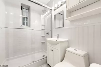 8450 Blvd East #1H, North Bergen Twp., NJ 07047 - Photo 15