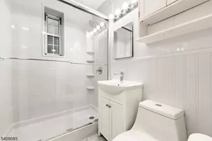 8450 Blvd E, North Bergen Twp., NJ 07047 - Photo 15