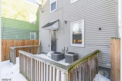 371 Badger Ave, Newark, NJ 07112 - Photo 15