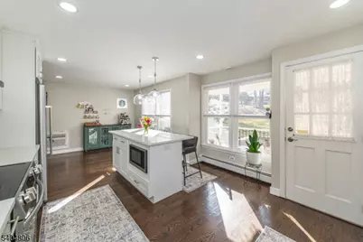 125 Mount Pleasant Ave, East Hanover Township, NJ 07936 - Photo 5