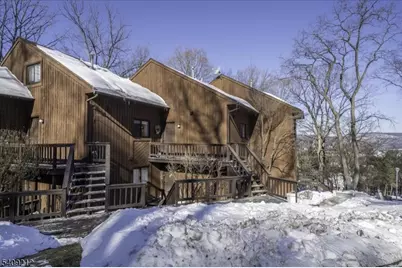 2 Davos Dr #7, Vernon, NJ 07462 - Photo 31