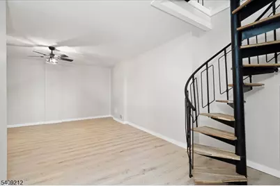 2 Davos Dr #7, Vernon, NJ 07462 - Photo 27