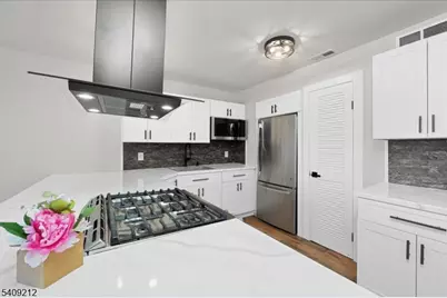 2 Davos Dr #7, Vernon, NJ 07462 - Photo 1