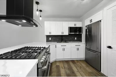 2 Davos Dr #7, Vernon, NJ 07462 - Photo 5