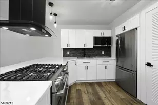 2 Davos Dr, Vernon, NJ 07462 - Photo 5