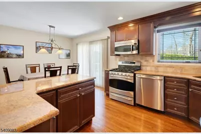 23 Locust Dr, Hanover Township, NJ 07950 - Photo 5