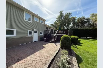 23 Locust Dr, Hanover Township, NJ 07950 - Photo 31